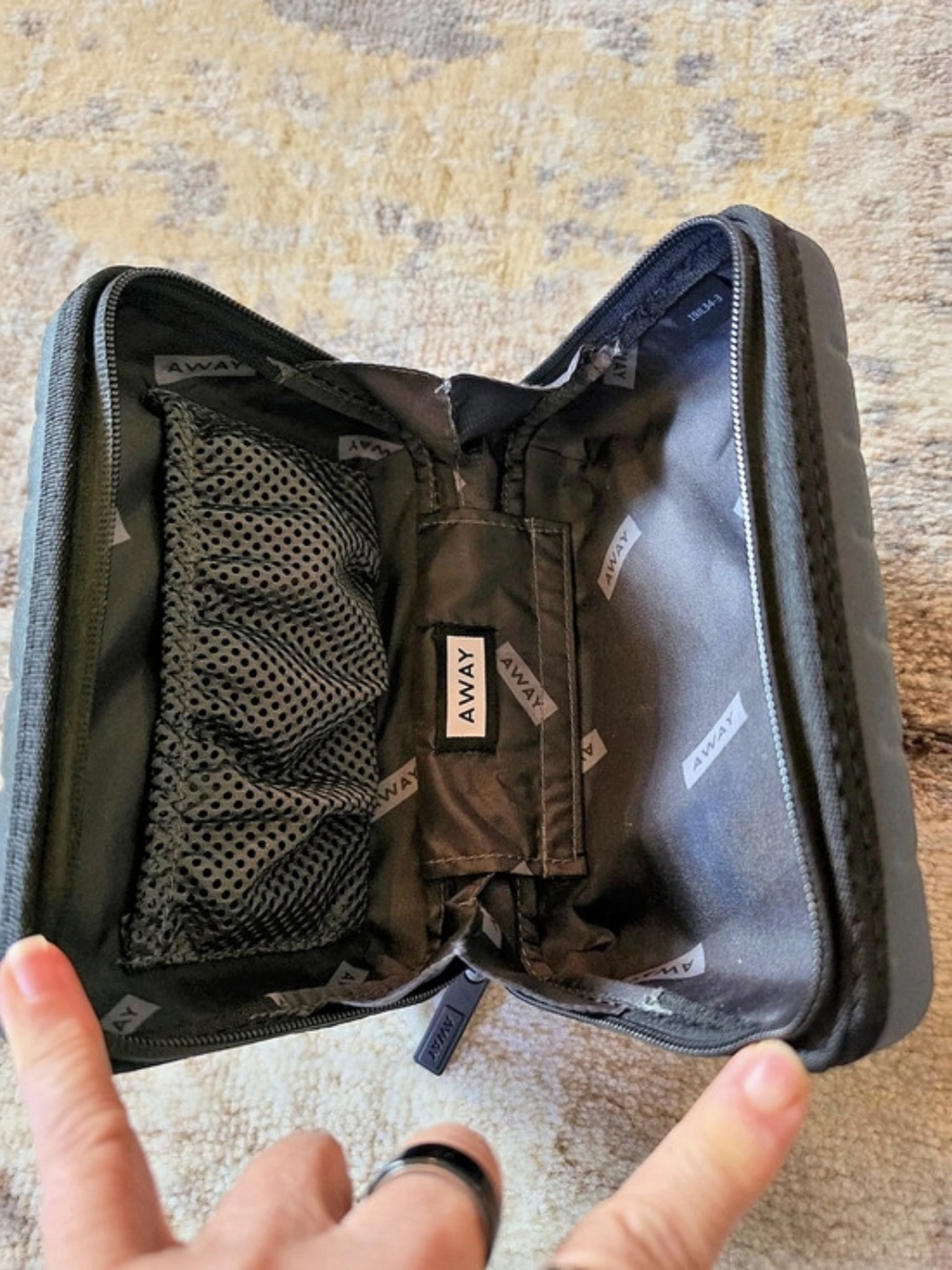 Away The Mini Toiletry Bag Dark Green - Picture 4 of 4